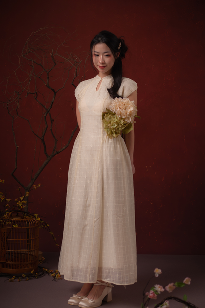 Élodie Grace Cheongsam Dress in Champagne