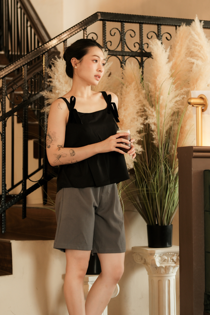 Élise Bow Strap Babydoll Top in Black
