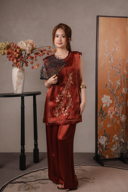Maren Gilded Cheongsam Top & Pants Set in Maroon