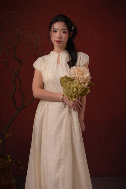 Élodie Grace Cheongsam Dress in Champagne