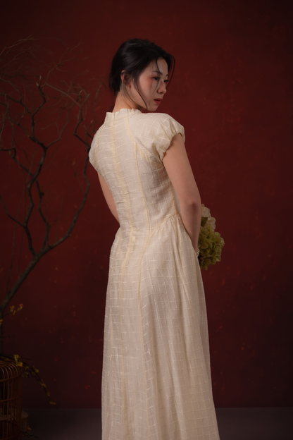 Élodie Grace Cheongsam Dress in Champagne