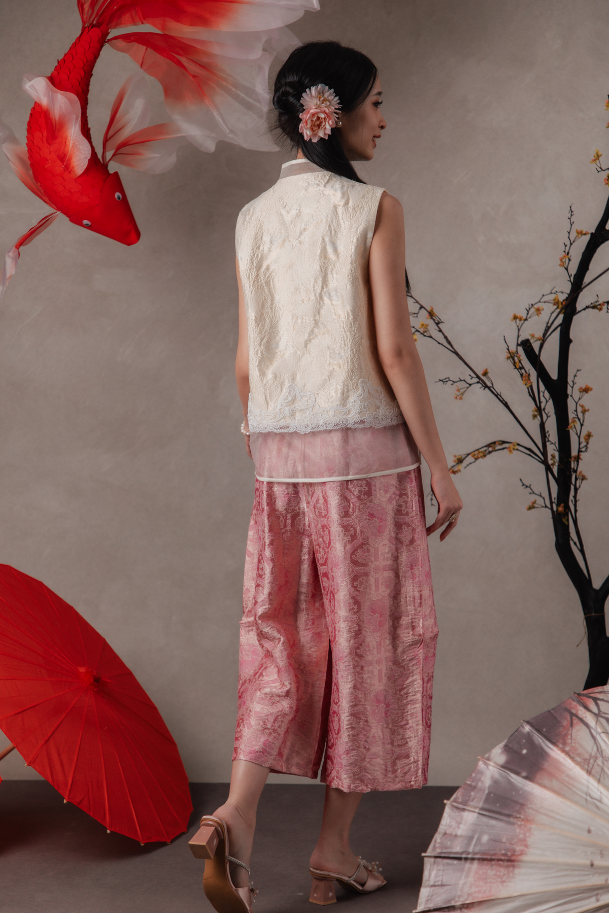 Cara Crinkle Wide-Leg Pants in Dusty Rose