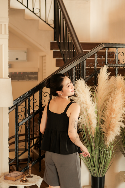 Élise Bow Strap Babydoll Top in Black