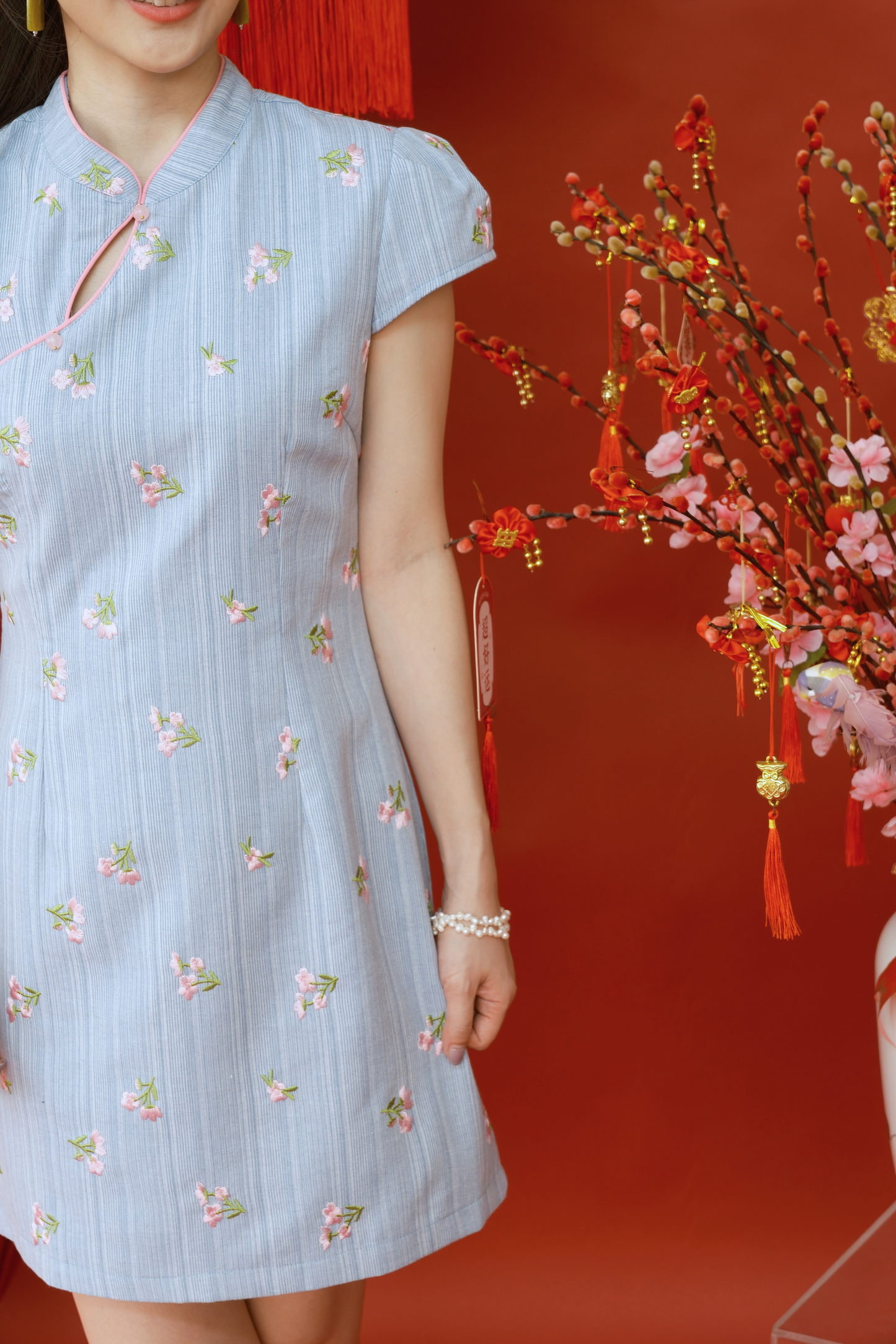 Élodie Embroidered Floral Mini Cheongsam  (In-Stock)