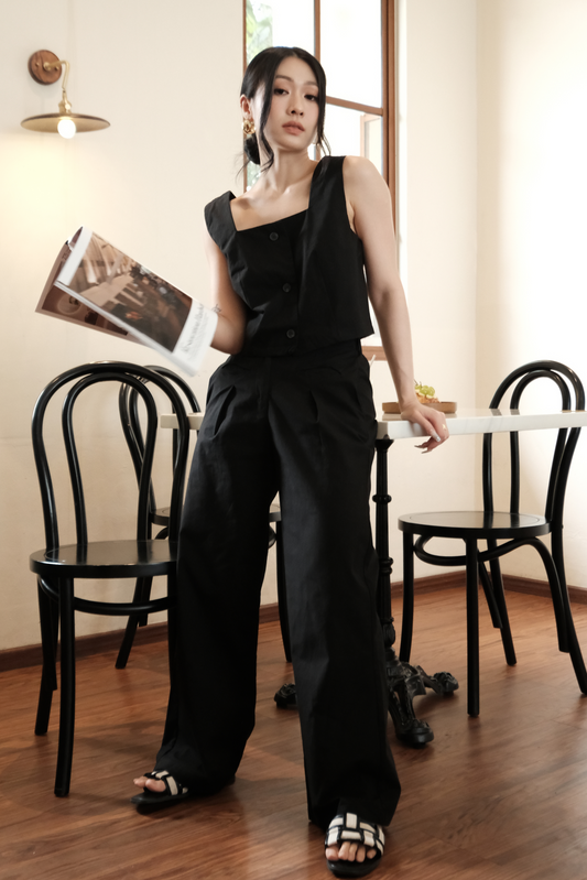 Colette Wide-Leg High-Waisted Trousers in Black