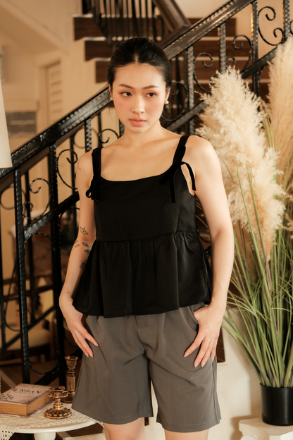 Élise Bow Strap Babydoll Top in Black