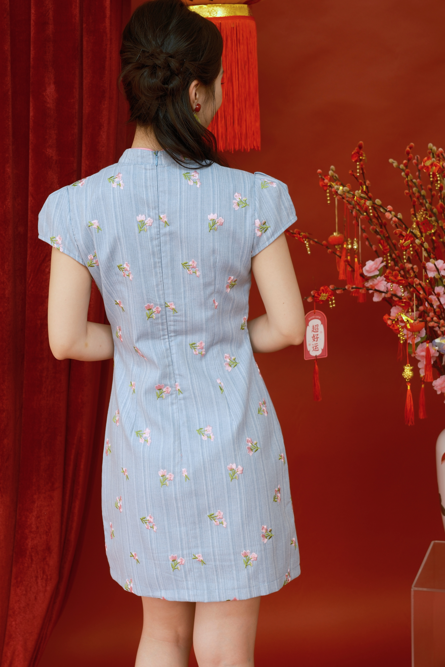 Élodie Embroidered Floral Mini Cheongsam  (In-Stock)