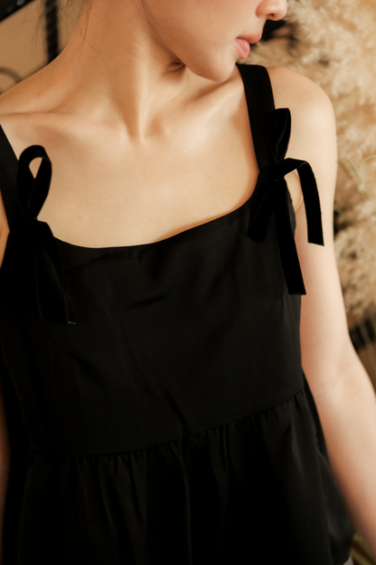 Élise Bow Strap Babydoll Top in Black