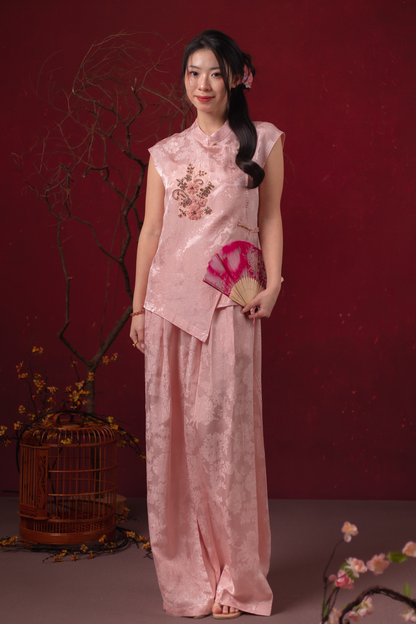 Sabine Emblem Cheongsam Top & Pants Set in Blush Pink