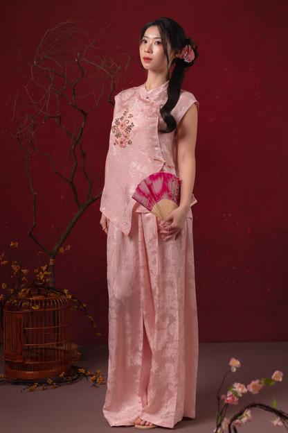 Sabine Emblem Cheongsam Top & Pants Set in Blush Pink