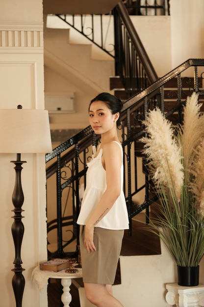 Élise Bow Strap Babydoll Top in White