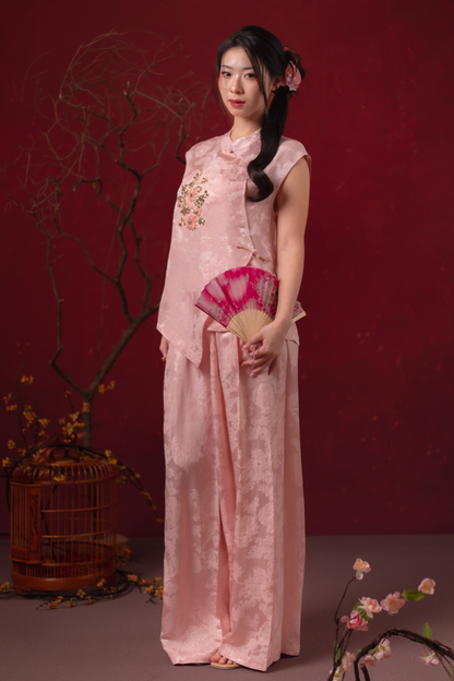 Sabine Emblem Cheongsam Top & Pants Set in Blush Pink