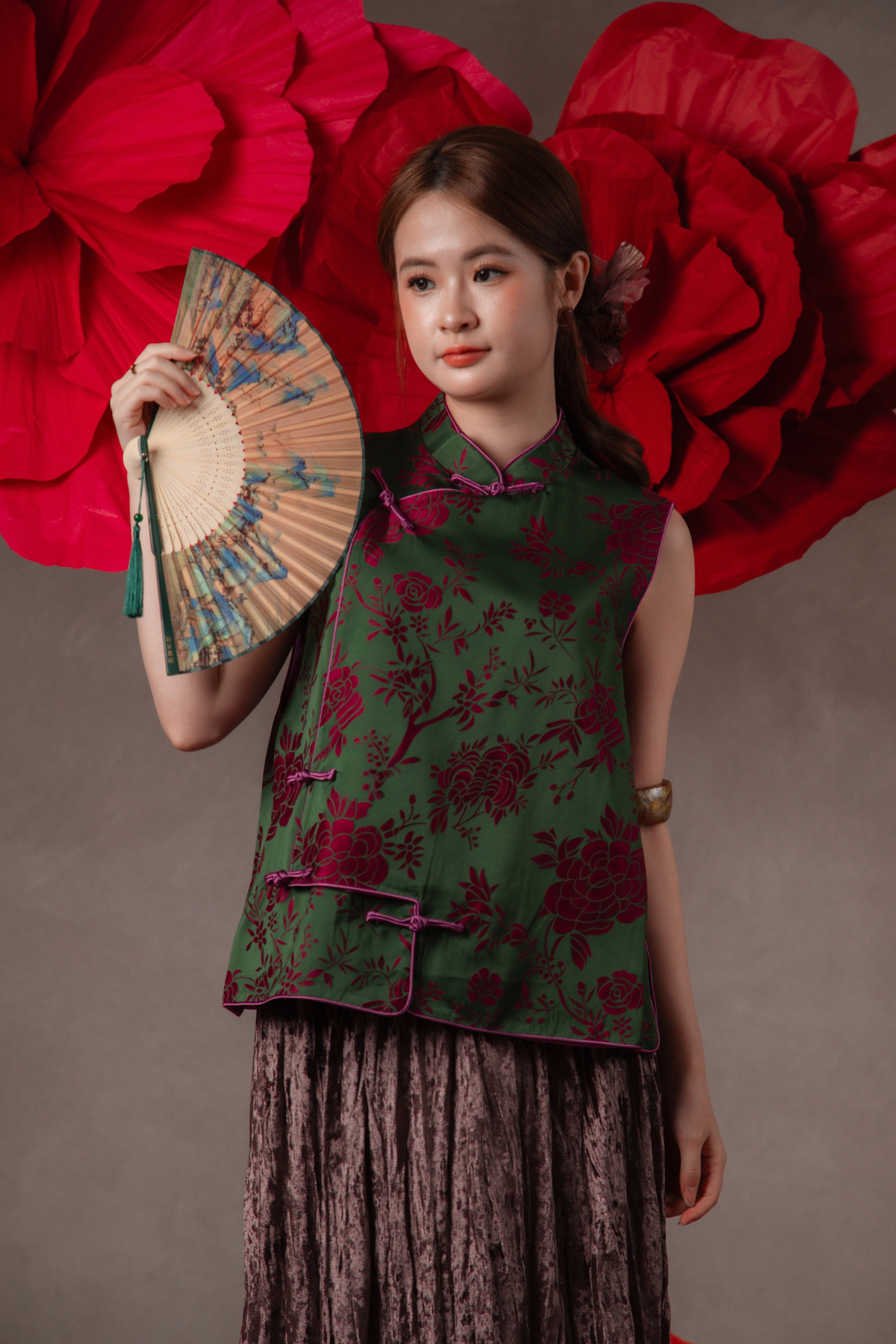 Corinne Peony Cheongsam Top in Green