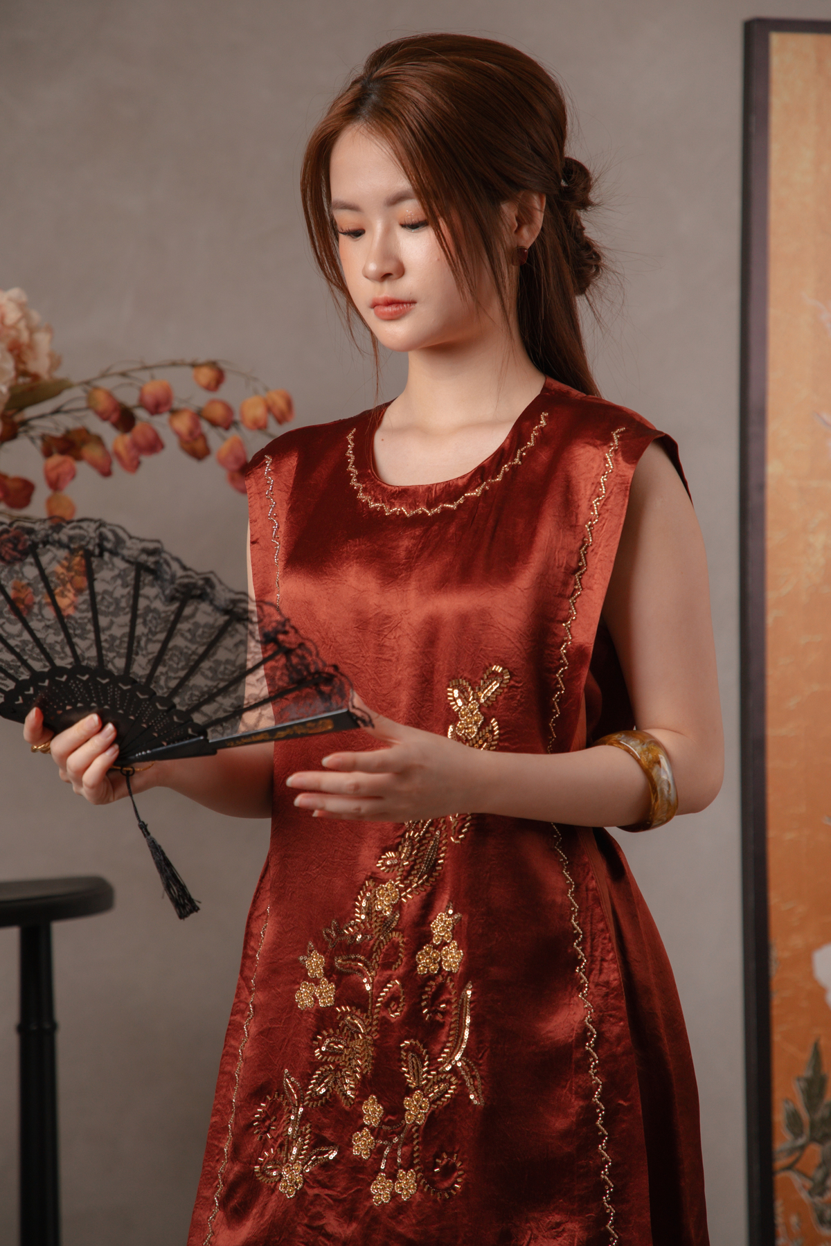 Maren Gilded Cheongsam Top & Pants Set in Maroon