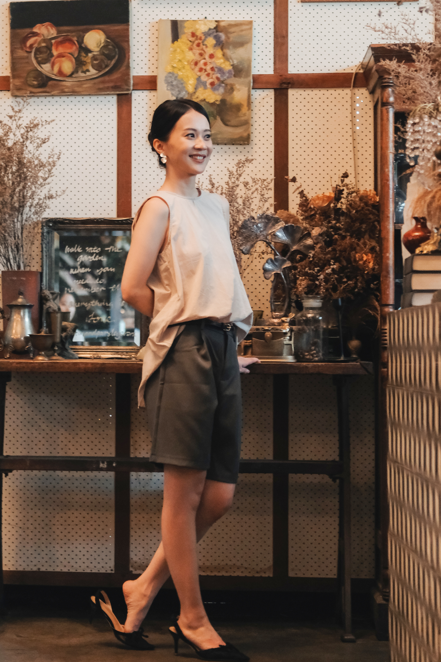 Avery Tailored Bermuda Shorts in Grey
