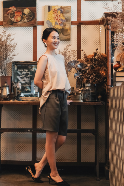 Avery Tailored Bermuda Shorts in Grey