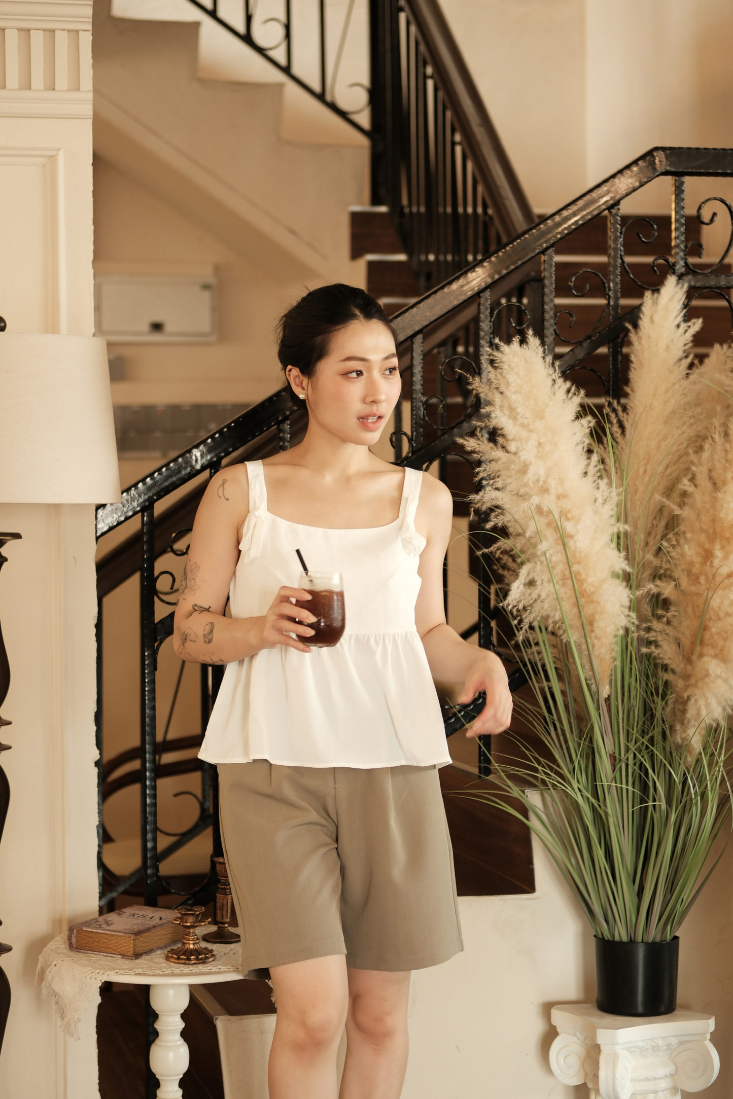 Élise Bow Strap Babydoll Top in White