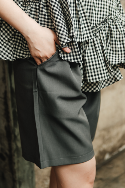 Avery Tailored Bermuda Shorts in Grey