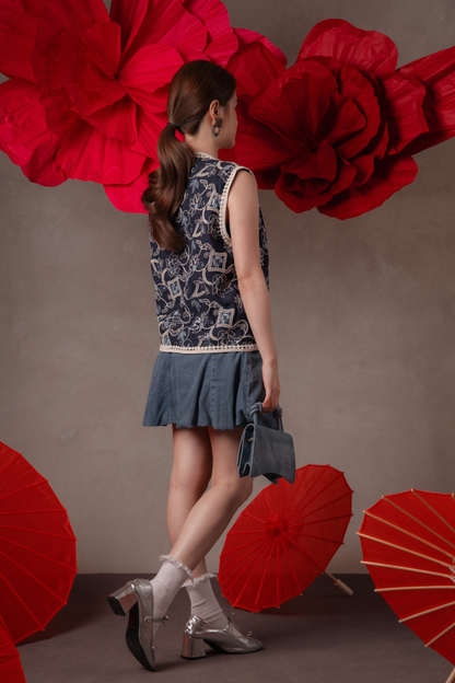 Paloma Embroidered Cheongsam Top in Navy