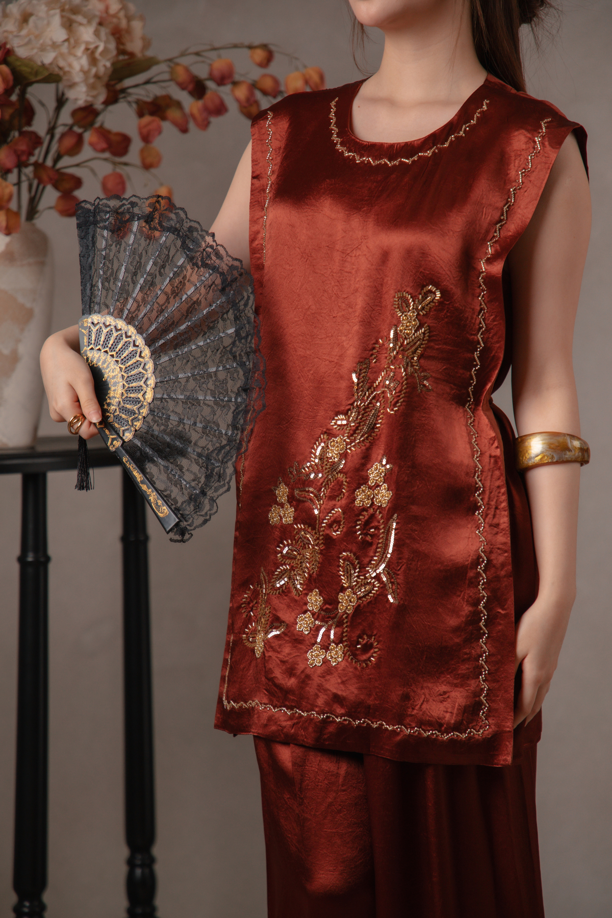 Maren Gilded Cheongsam Top & Pants Set in Maroon