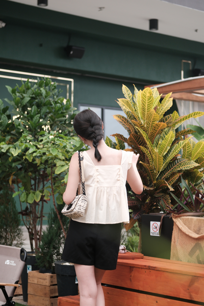 Léa Ribbon-Back Vest in Beige
