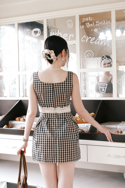 Chloé Gingham Lace Trim Mini Dress
