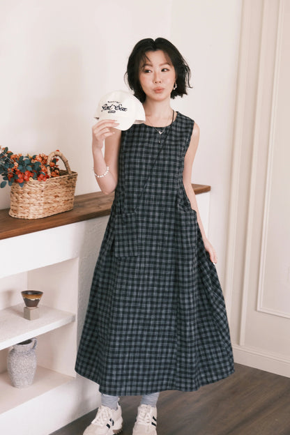 Elodie Plaid Midi Dress in Black