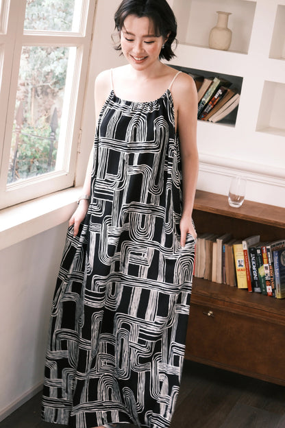 Monet Abstract Maxi Dress in Black