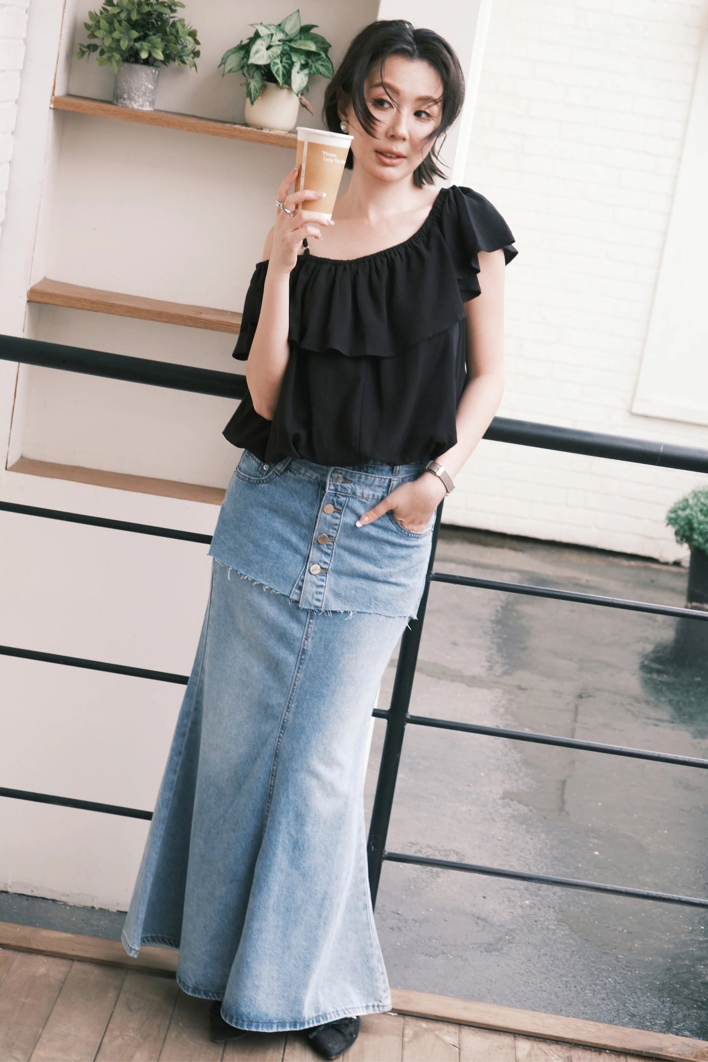 Audrey Ruffle Top in Black