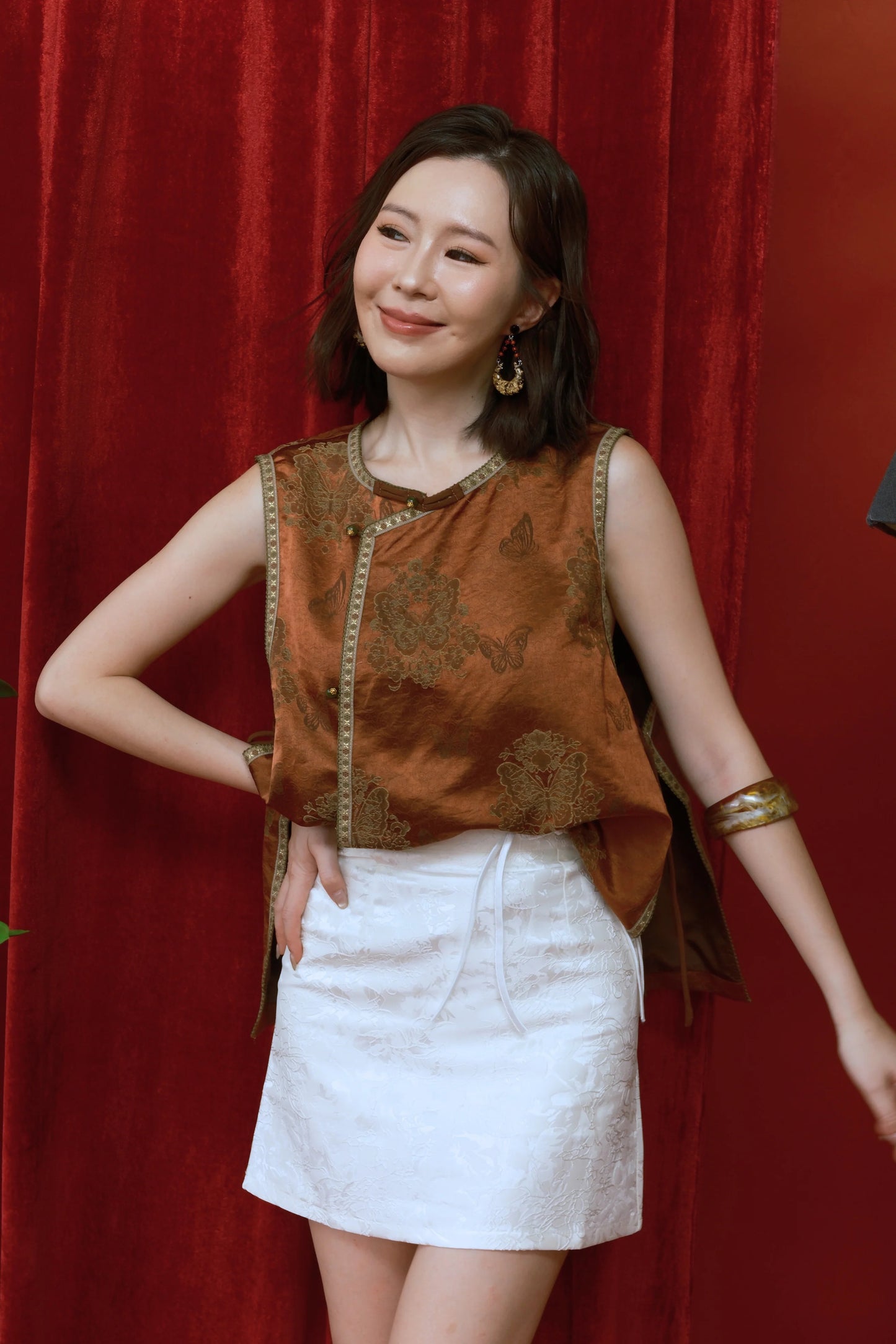 Floral Jacquard Pleated Skirt in White