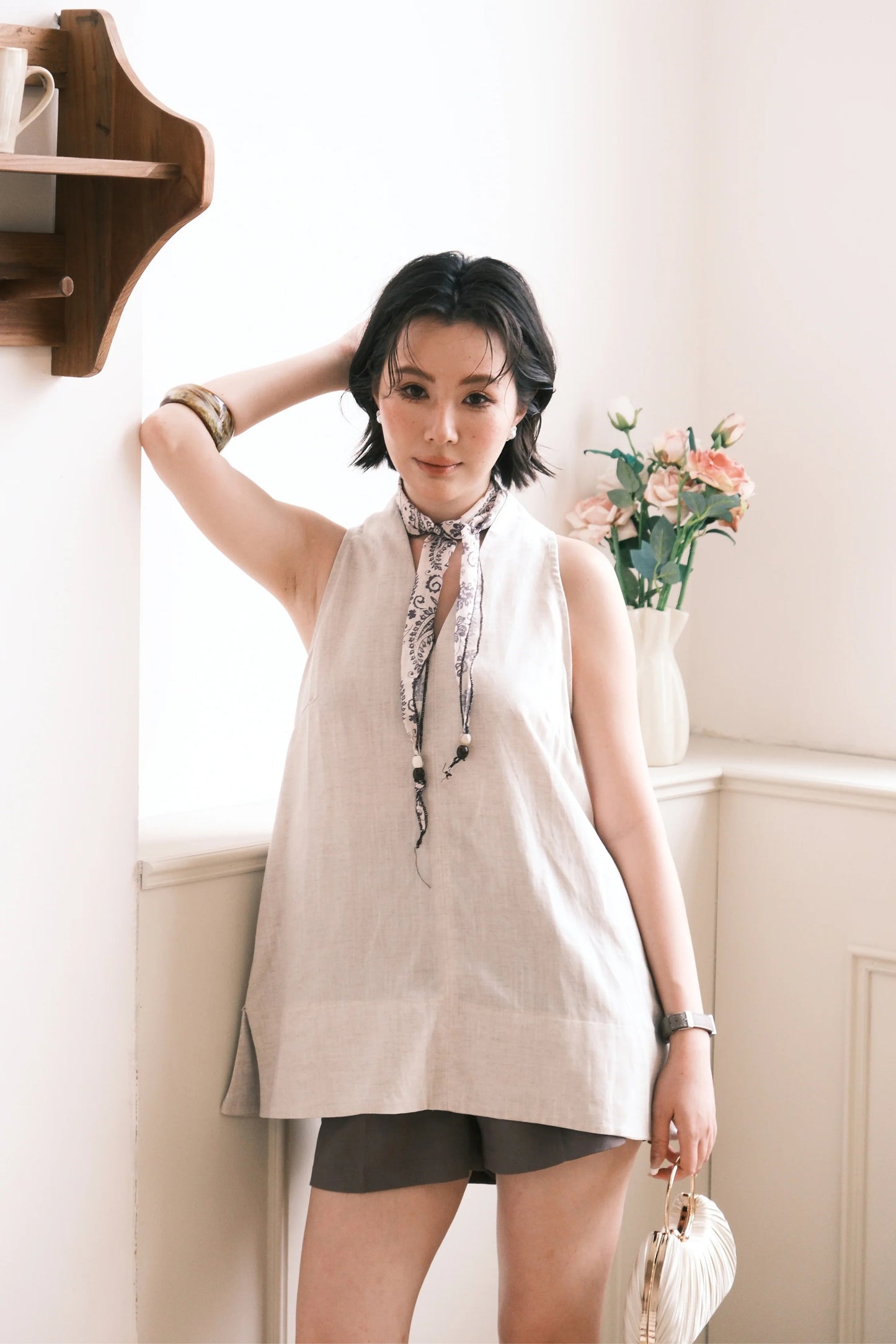 Noelle Linen Top in Khaki