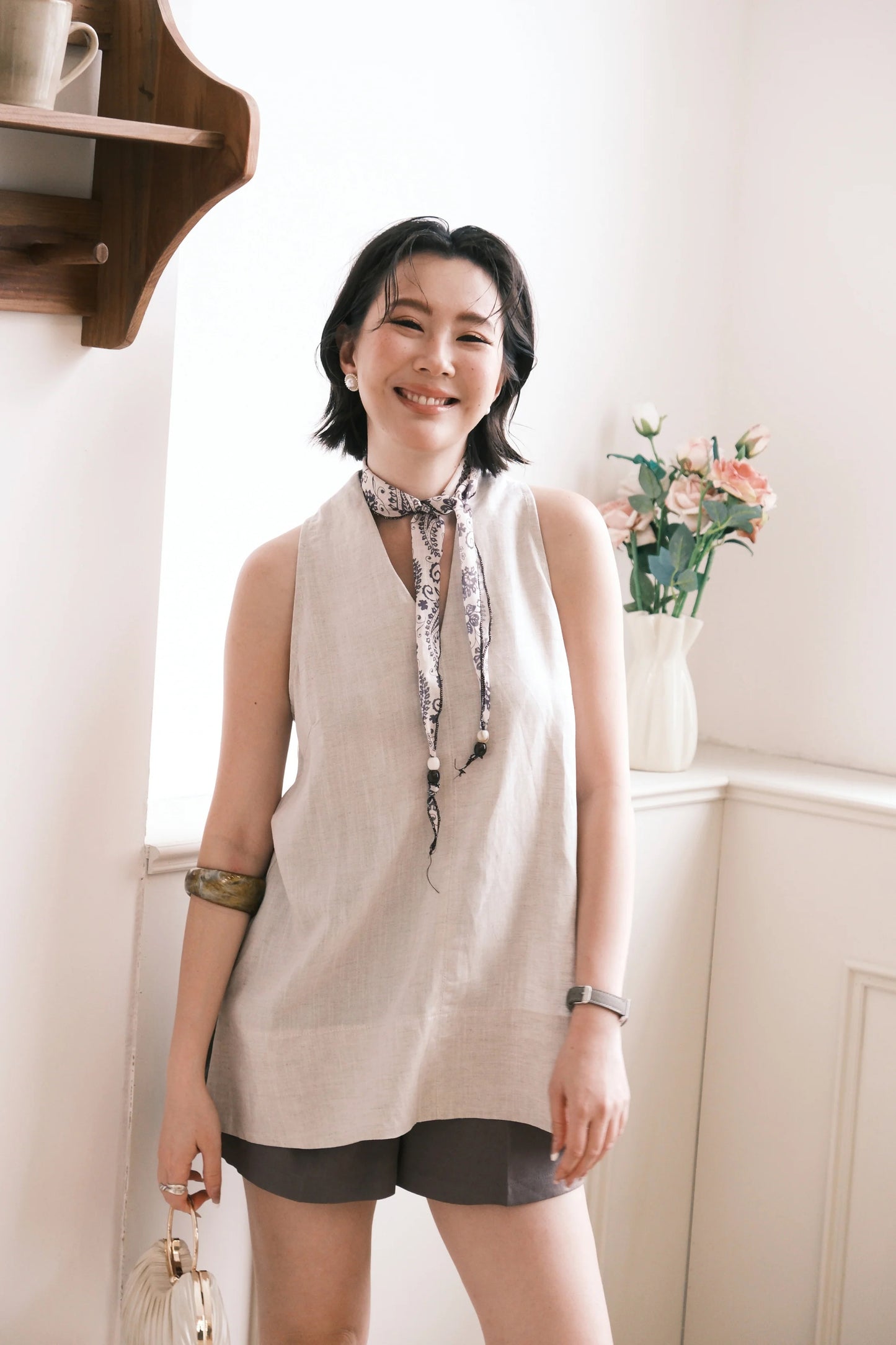 Noelle Linen Top in Khaki