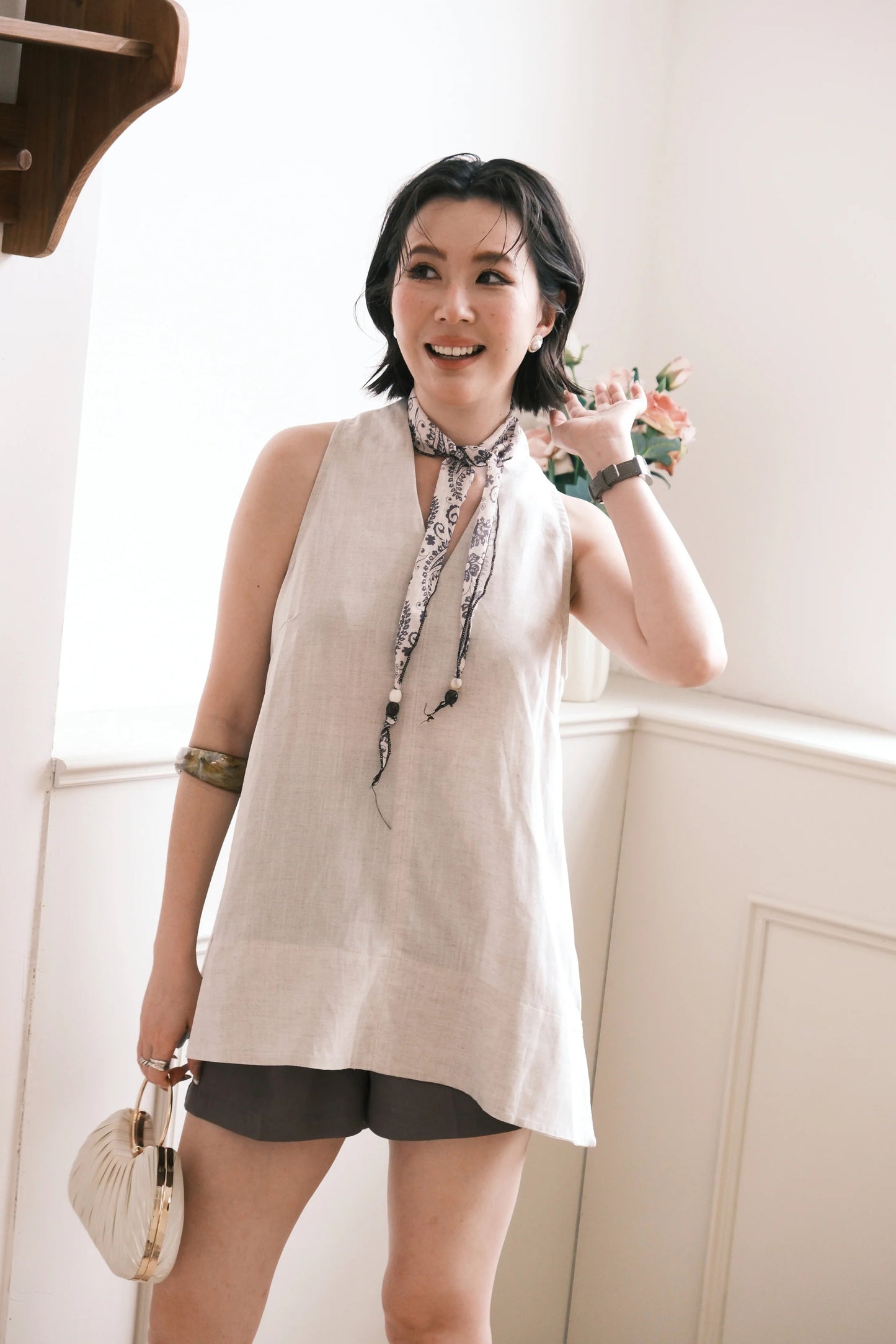 Noelle Linen Top in Khaki