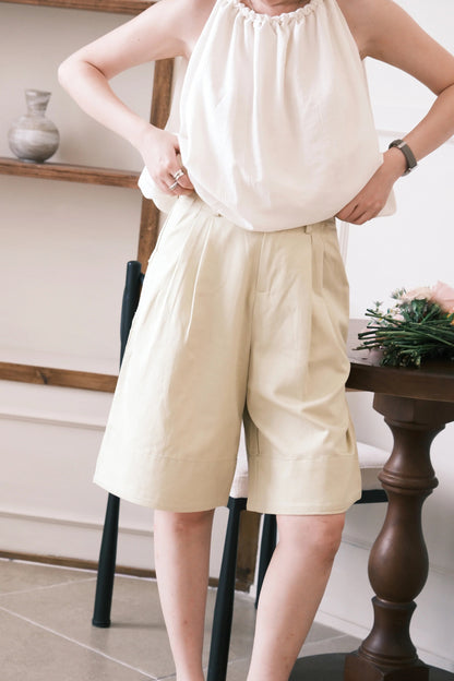 Aurelia Bermuda Shorts in Yellow