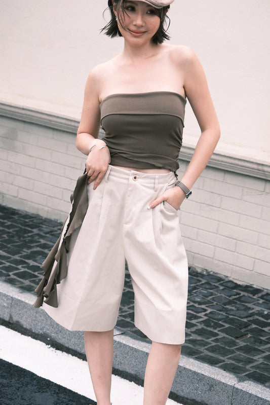 Aurelia Bermuda Shorts in Cream