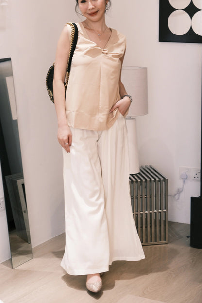Elara Flowy Wide-Leg Pants