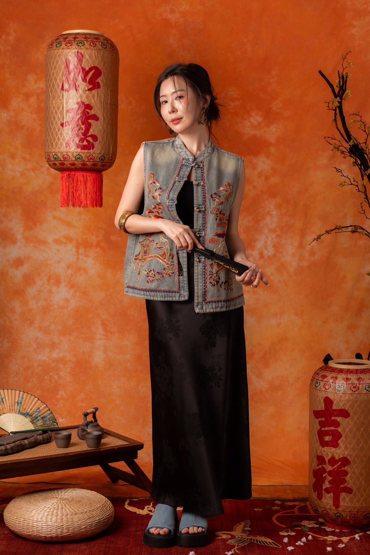 Zoreen Peony Maxi Skirt in Black