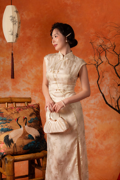 Sunniva Pearl Cheongsam Dress in Pale Sage