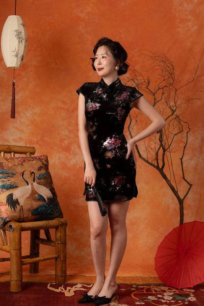 Aveline Velvet Peony Cheongsam Dress in Black