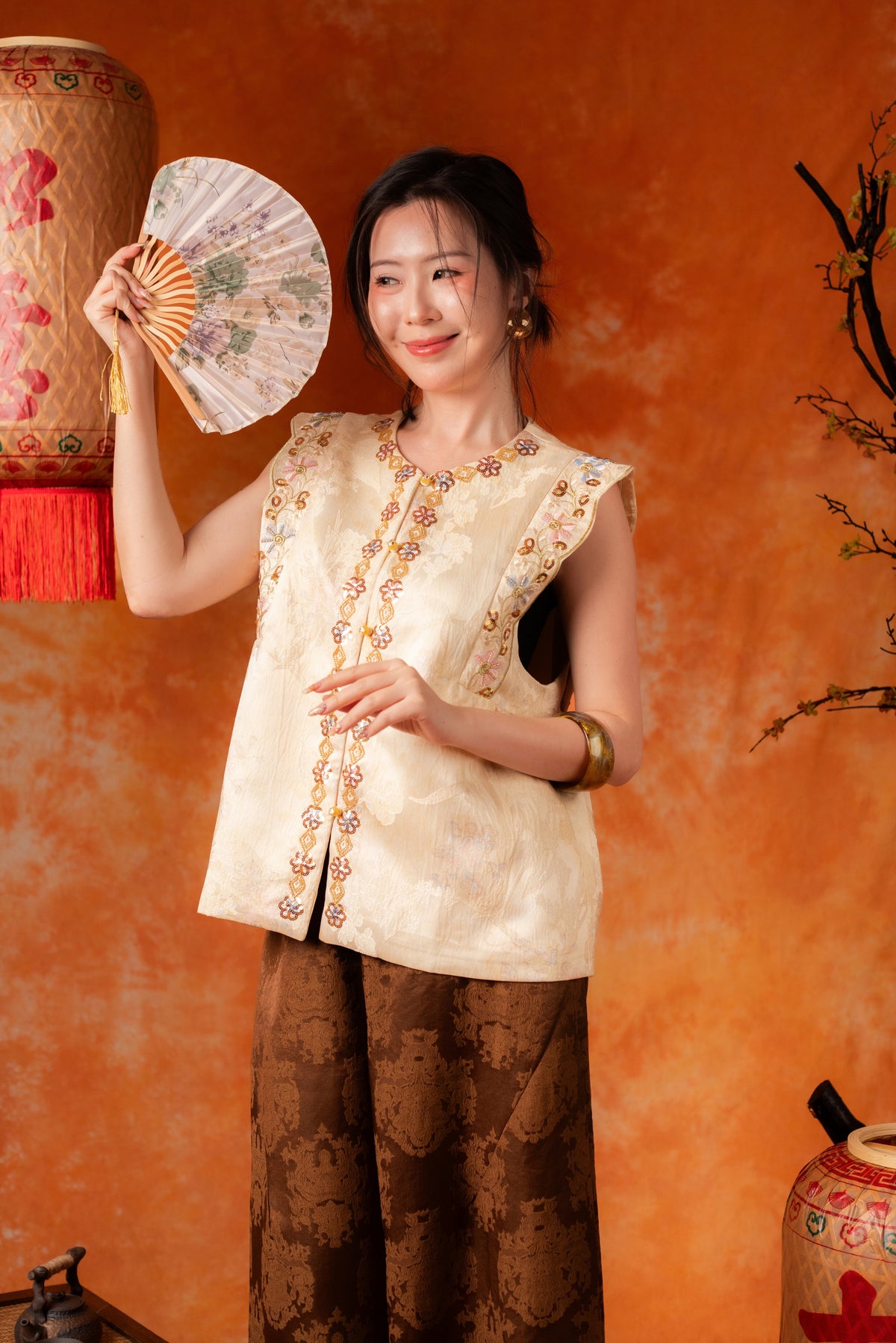 Linnea Meadow Embroidered Cheongsam Vest in Ivory