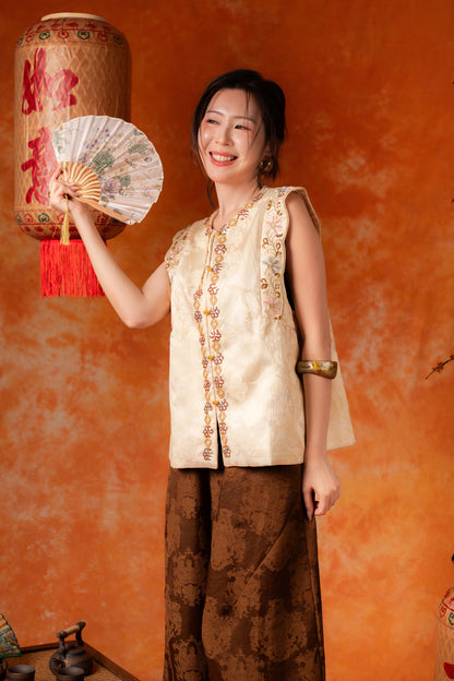 Linnea Meadow Embroidered Cheongsam Vest in Ivory