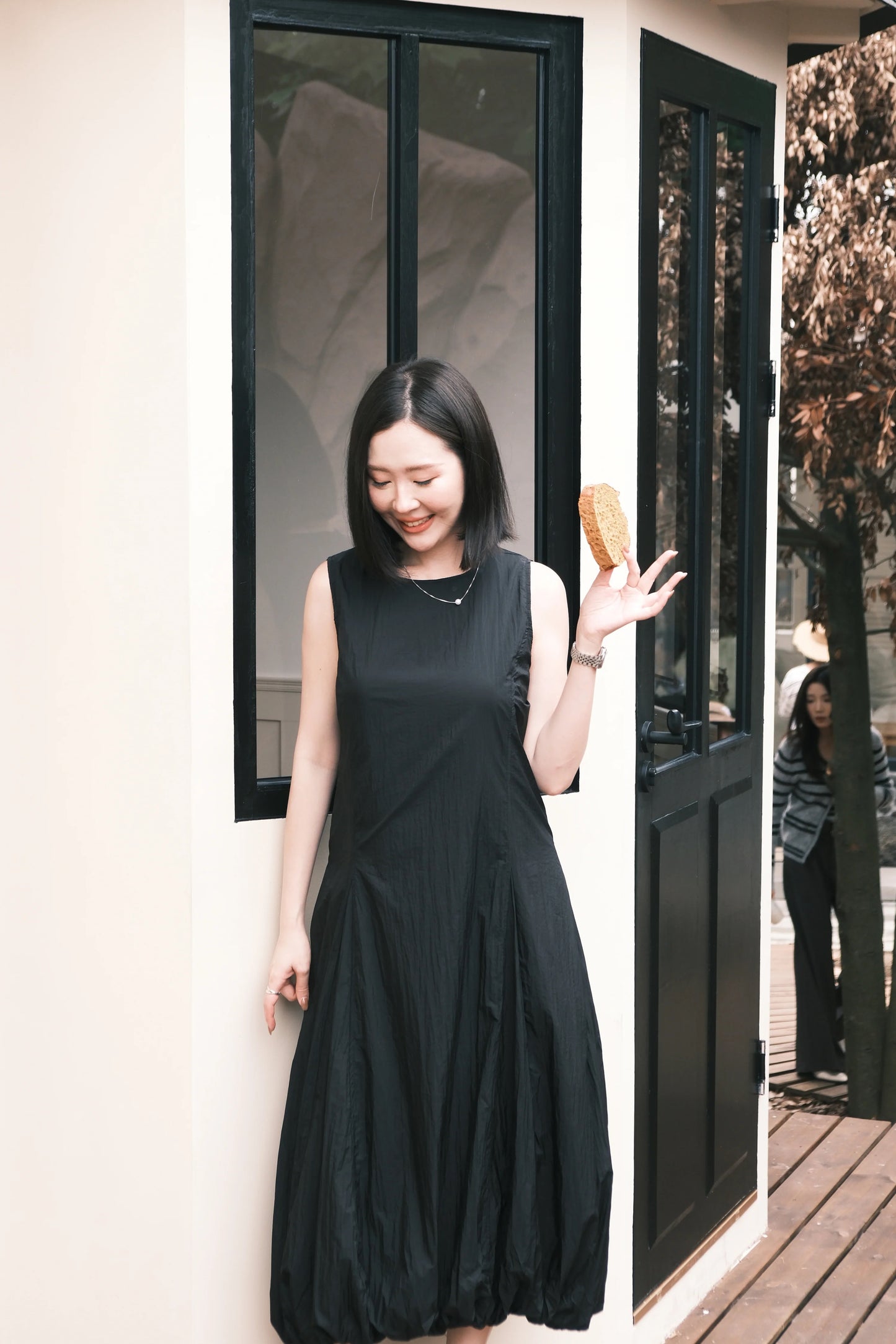 Amélie Cloud Hem Midi Dress in Black