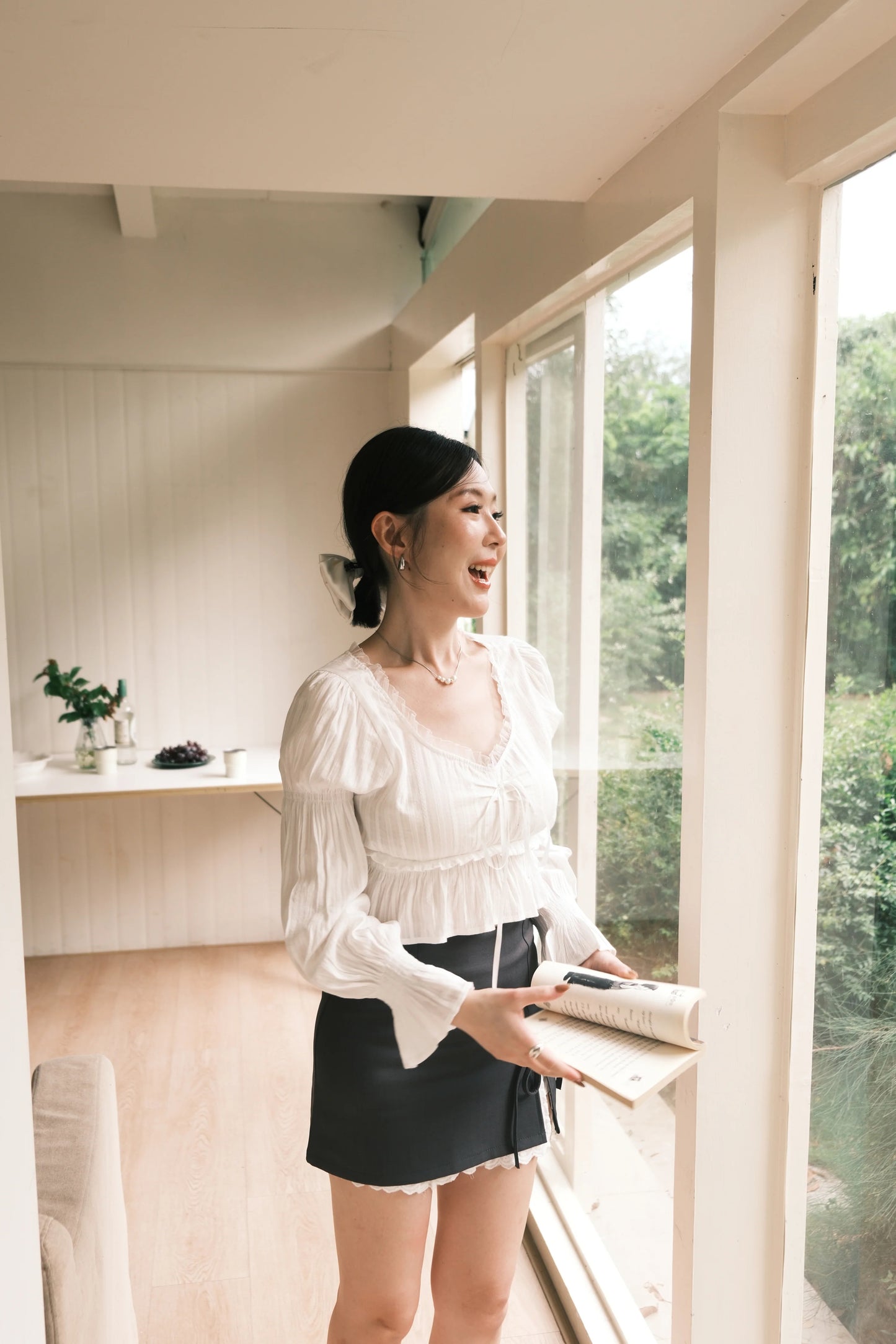 Lace-Trim Puff Sleeve Peplum Blouse in White