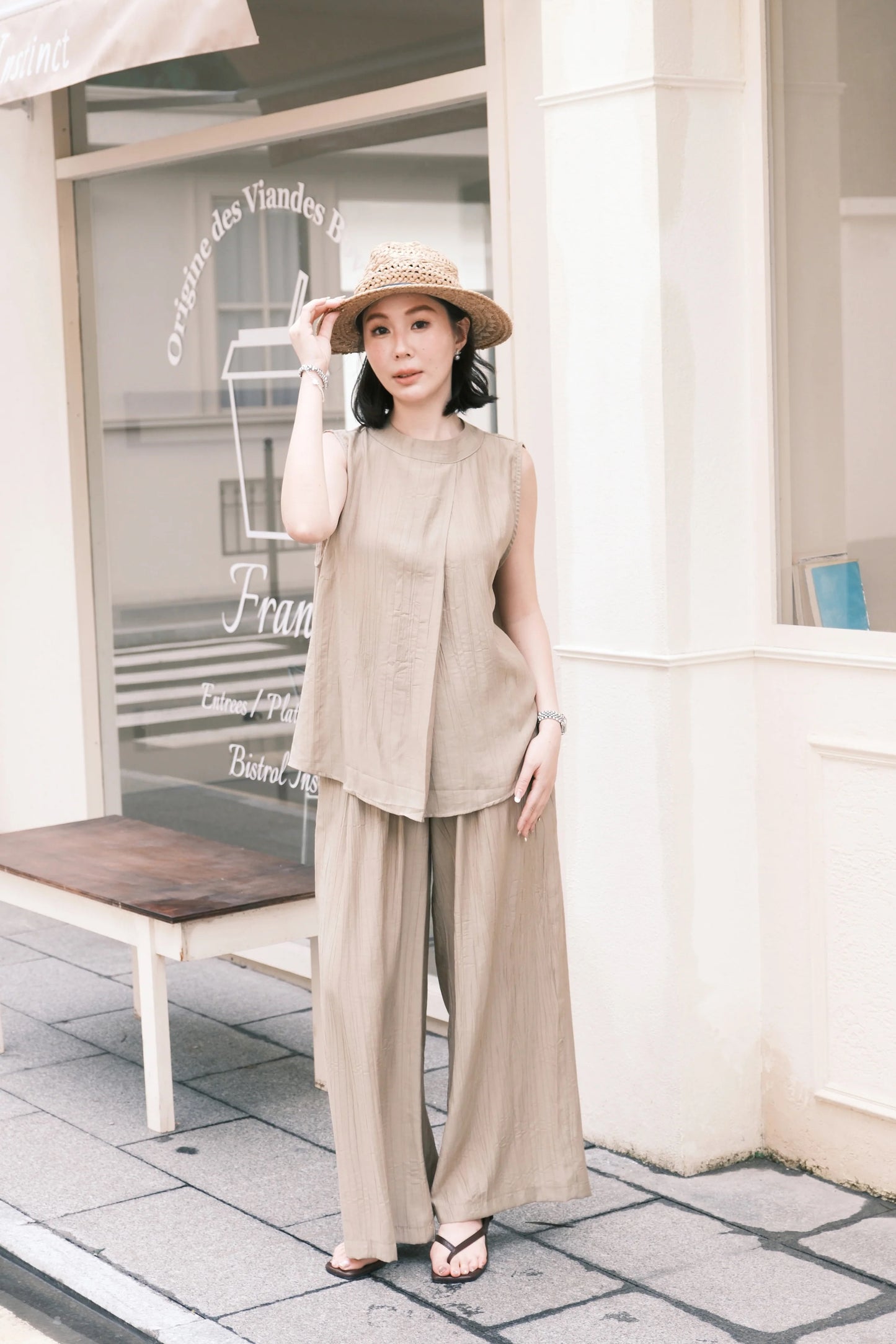 Noéline Relaxed Co-Ord Set in Khaki