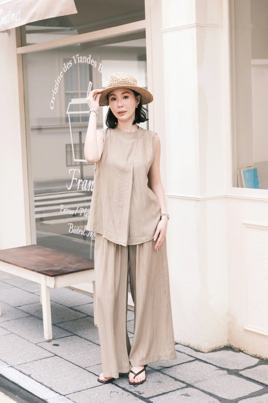 Noéline Relaxed Co-Ord Set in Khaki
