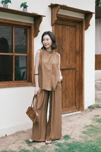 Noéline Relaxed Co-Ord Set in Brown