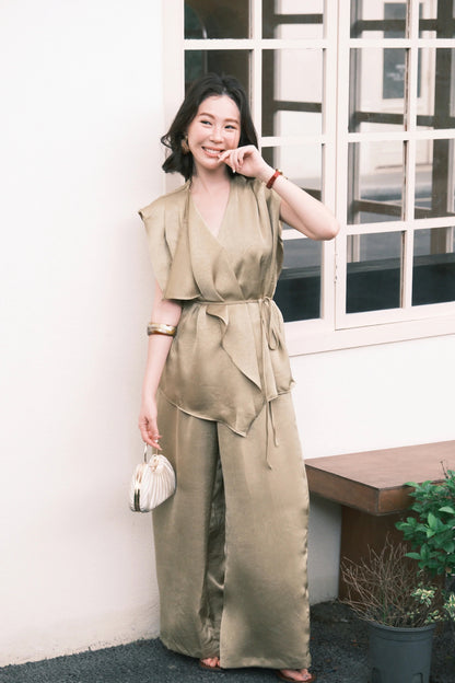 Olienne Satin Wrap Set in Green