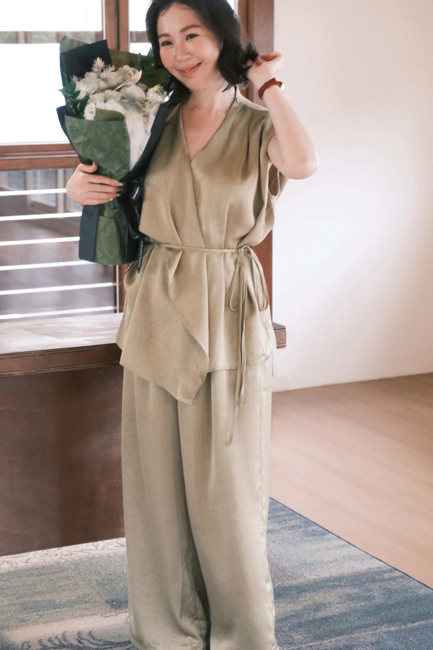 Olienne Satin Wrap Set in Green