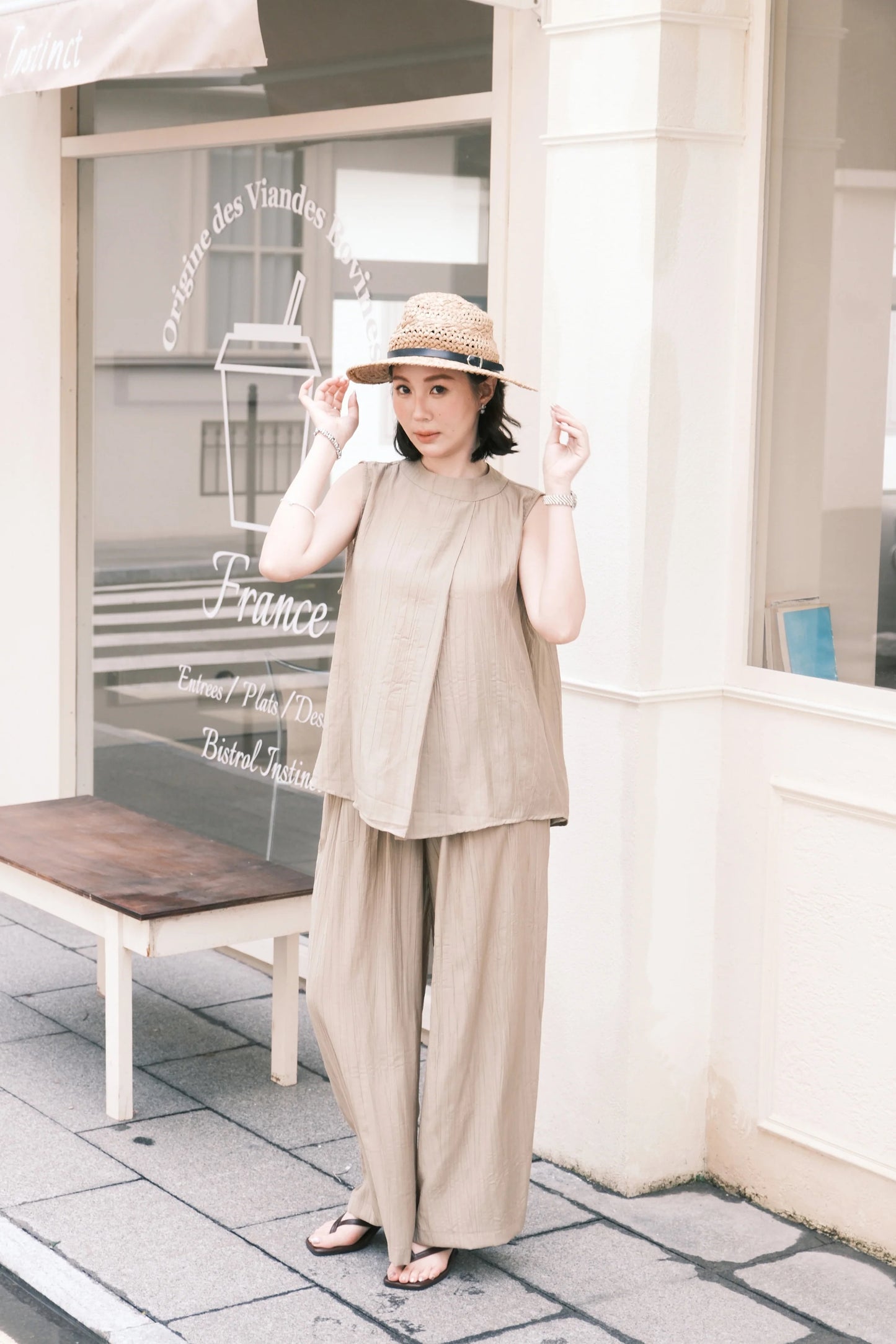 Noéline Relaxed Co-Ord Set in Khaki