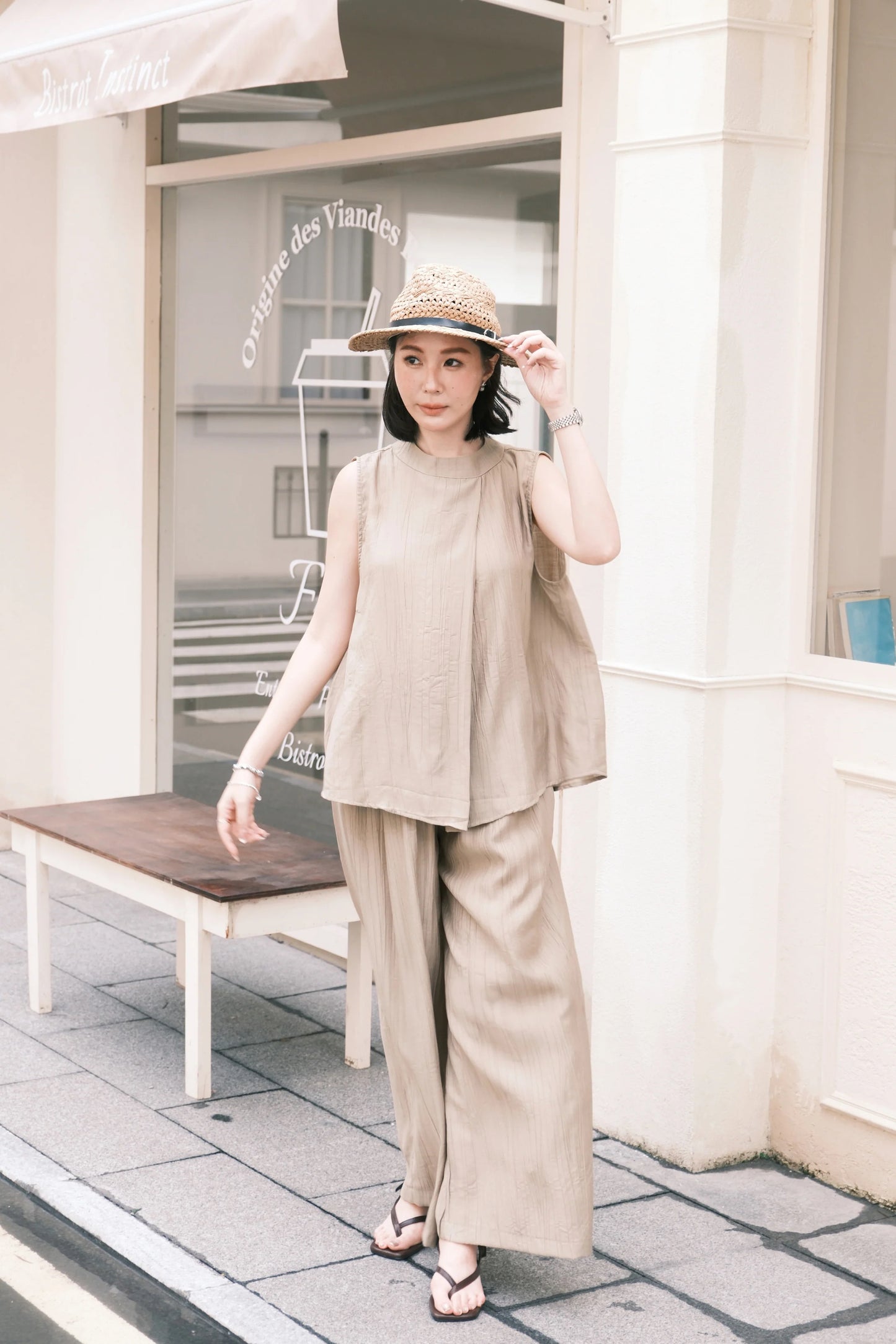 Noéline Relaxed Co-Ord Set in Khaki